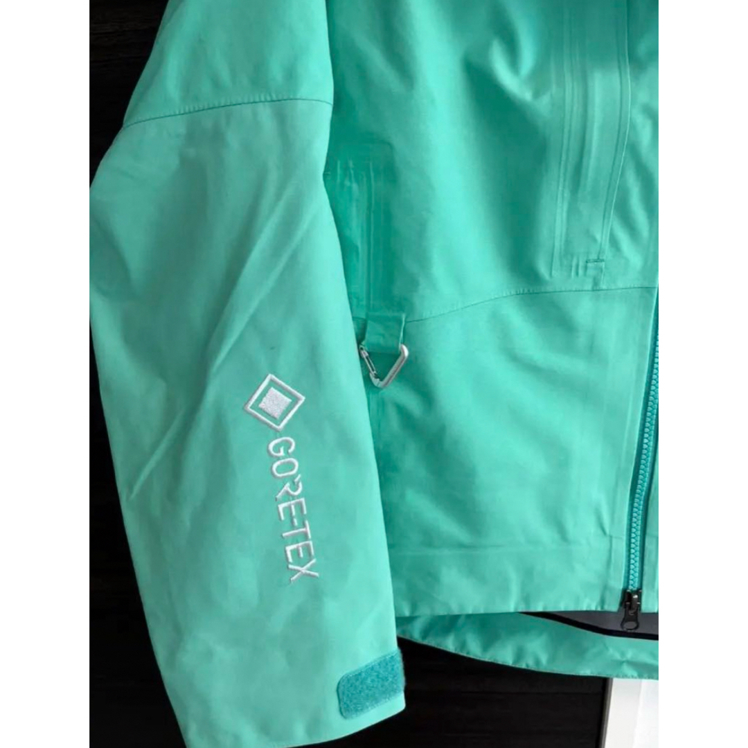☆新品タグ付☆ ナイキ ACG ゴアテックス ジャケット ☆新品タグ付☆ ナイキ ACG ゴアテックス ジャケット