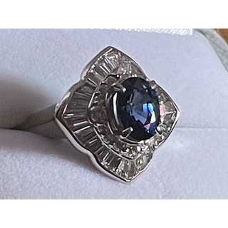 購入価格50万　pt900 天然ブルーサファイア　ダイヤリング(リング(指輪))
