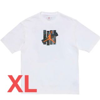 アンディフィーテッド(UNDEFEATED)のXL 新品 UNDEFEATED x JORDAN Tee "White"(Tシャツ/カットソー(半袖/袖なし))