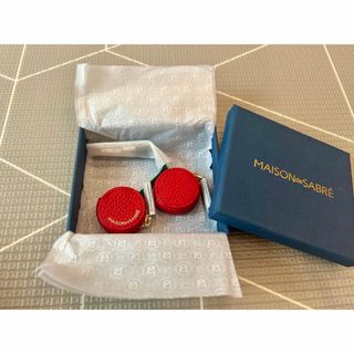 MAISONdeSABRÉ AirTag フルーツチャーム チェリー