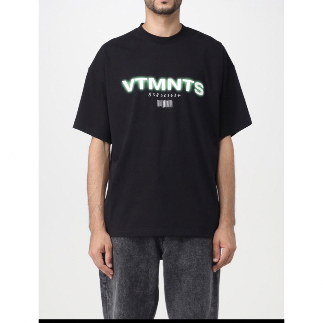 VETEMENTS - VTMNTS ヴェトモン ネオンカラー Tシャツ 半袖 VETEMENTS - VTMNTS ヴェトモン ネオンカラー Tシャツ 半袖