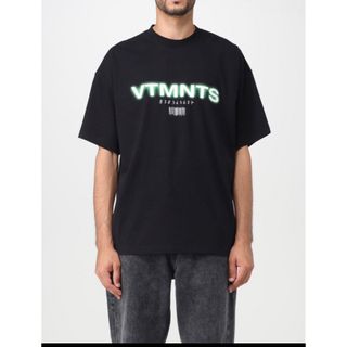 VETEMENTS - VTMNTS ヴェトモン　ネオンカラー　Tシャツ　半袖　プリント