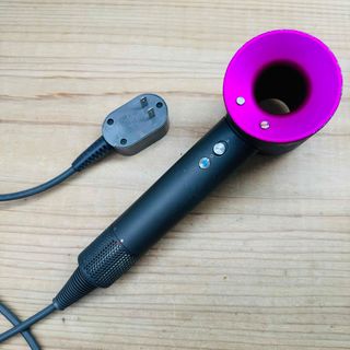 Dyson - ds112 ダイソン　Dyson HD01 ドライヤー