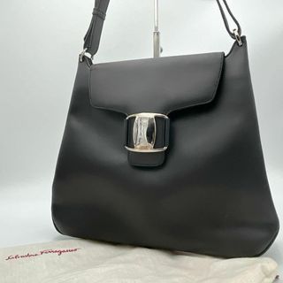 サルヴァトーレフェラガモ(Salvatore Ferragamo)の未使用級　袋付き　サルバトーレフェラガモ　ハンドバッグ　トートバッグ　ガンチーニ(ショルダーバッグ)