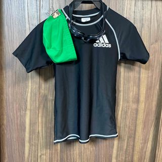 アディダス(adidas)のラッシュガード(Tシャツ/カットソー)