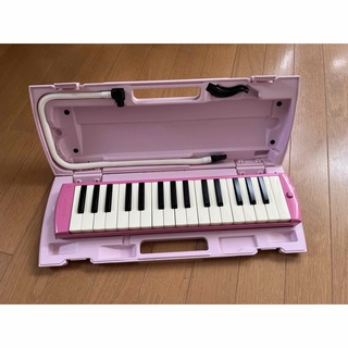 ピアニカ　鍵盤ハーモニカ　ピンク　赤