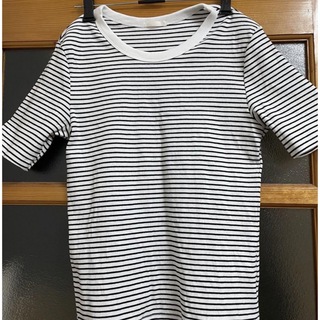 ジーユー(GU)のGU  リブTシャツ　　カットソー(Tシャツ(半袖/袖なし))