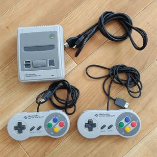 ニンテンドウ(任天堂)のNintendo　クラシックミニ　スーパーファミコン(家庭用ゲーム機本体)