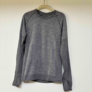 ルルレモン(lululemon)のlululemon ロングTシャツ(ヨガ)