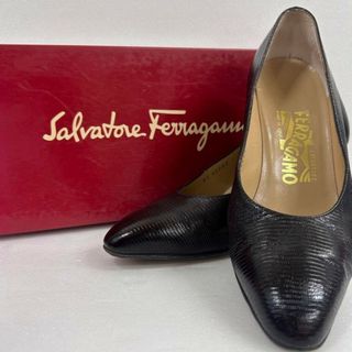 サルヴァトーレフェラガモ(Salvatore Ferragamo)のフェラガモ　ブラック　パンプス　23.5cm size6.5(ハイヒール/パンプス)