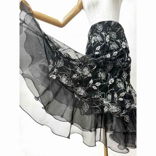 花柄ラメ】社交ダンス用裾オーガンジー ロングフレアスカート黒 花柄ラメ】社交ダンス用裾オーガンジー ロングフレアスカート黒