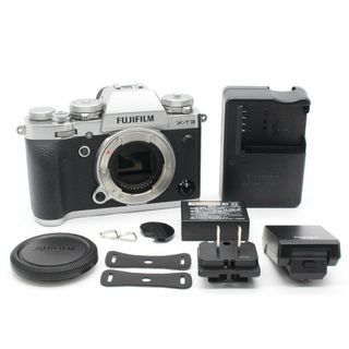 フジフイルム(富士フイルム)のFUJIFILM X-T3 ボディ シルバー ショット数8310(ミラーレス一眼)