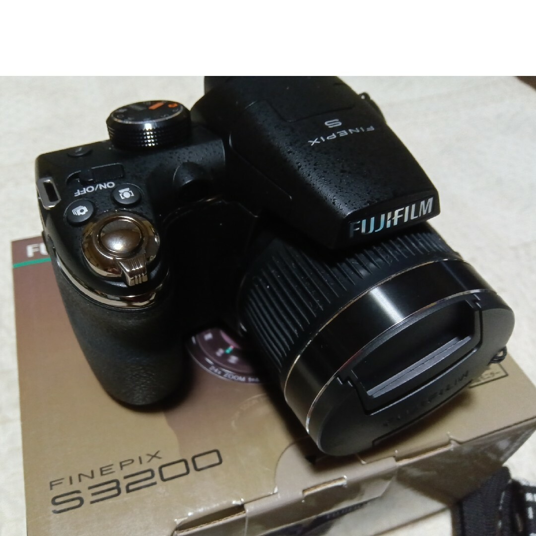 ✨富士フイルム FinePix S3200✨美品/使用2ヶ月程度 ✨富士フイルム FinePix S3200✨美品/使用2ヶ月程度