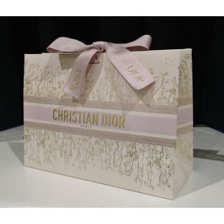 ディオール(Dior)のChristian Dior クリスチャンディオール　ラッピング　紙袋　1点(ショップ袋)