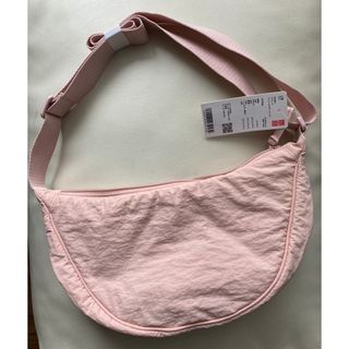 ユニクロ(UNIQLO)の【新品】UNIQLO ROUND MINI SHOULDER BAG PINK(ショルダーバッグ)