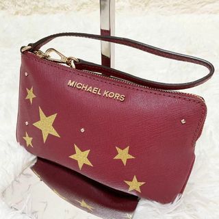 マイケルコース(Michael Kors)の【美品】MICHAEL KORS　マイケルコース リスレット ポーチ 星　レッド(ポーチ)