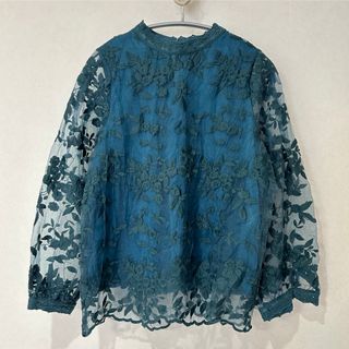 シマムラ(しまむら)の【超美品】ブラウス シアー レース 花柄 グリーン バルーンスリーブ 夏(シャツ/ブラウス(長袖/七分))