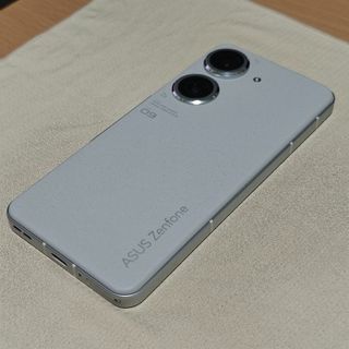 エイスース(ASUS)のZenFone9【8/128GB】(スマートフォン本体)