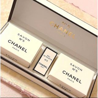 【CHANEL】 シャネル❣️N°5 サヴォン石鹸２コ  オードゥトワレット1コ