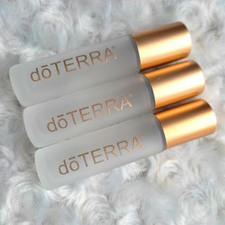 ドテラ　doTERRA　ロールオンボトル　３本　メモリ入り