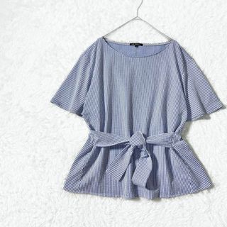 ニジュウサンク(23区)の【美品】23区 ベルト付き ブラウス プルオーバー  大きいサイズ  ペプラム(シャツ/ブラウス(半袖/袖なし))