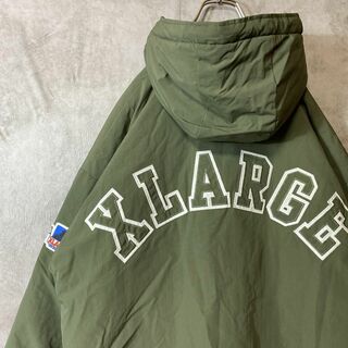 【背面ビッグ刺繍ロゴ】X-LARGEカーキ古着ナイロンパファージャケットsk8