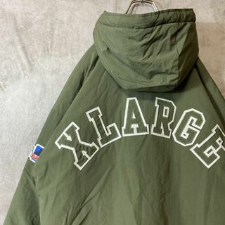 エクストララージ(XLARGE)の【背面ビッグ刺繍ロゴ】X-LARGEカーキ古着ナイロンパファージャケットsk8(ダウンジャケット)