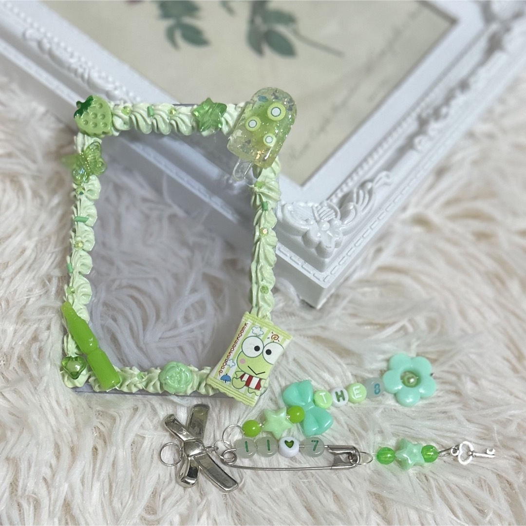 ホイップデコケースビーズネームキーホルダー SEVENTEEN ミンハオ セブチ レディースのファッション小物(キーホルダー)の商品写真