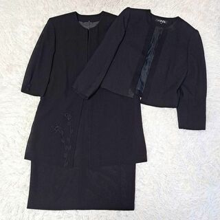 トウキョウソワール(TOKYO SOIR)の美品✨ブラックフォーマル セットアップ ノーカラージャケット ワンピース 黒(礼服/喪服)