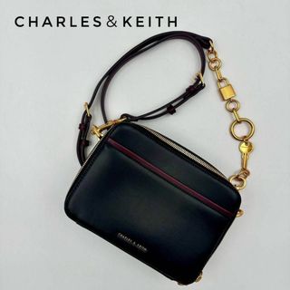 チャールズアンドキース(Charles and Keith)の☆新品☆ CHARLES&KEITH ショルダーバッグ 黒 ブラック レザー 革(ショルダーバッグ)