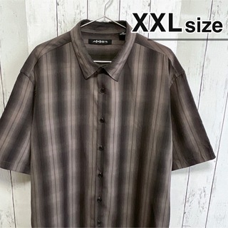 シャツ(shirts)のUSA古着　半袖シャツ　ドレスシャツ　XXLサイズ　チェック柄　ダークグレー(シャツ)