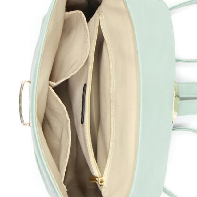 GRL(グレイル)の新品‼フラップスクエアリュック♡白 レディースのバッグ(リュック/バックパック)の商品写真