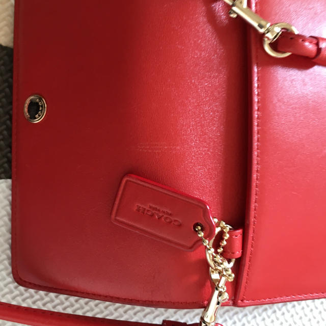 COACH(コーチ)のコーチ☆肩掛けマルチ財布☆スマホも入ります レディースのファッション小物(財布)の商品写真