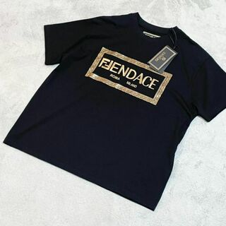 【新品未使用】 FENDACE コラボ　ロゴ柄　半袖Tシャツ　ブラック　XS