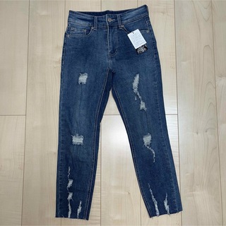 ☆新品☆ クロップド ダメージ デニム スキニー ジーンズ 七分丈 w61(クロップドパンツ)