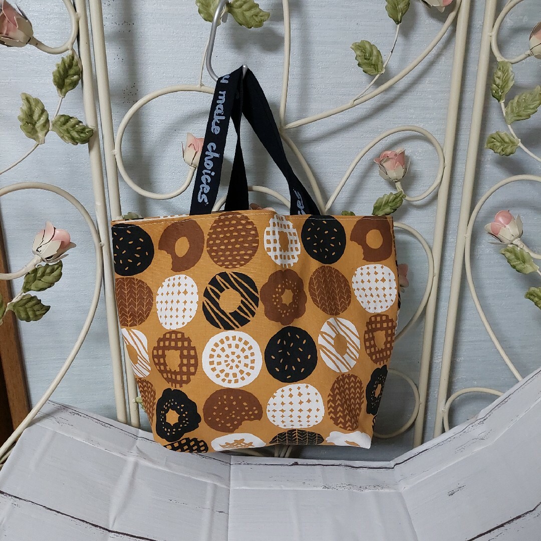 ハンドメイド トートバッグの通販 by kakono's shop|ラクマ ハンドメイド トートバッグの通販 by kakono's shop|ラクマ
