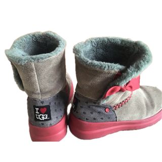 アグ(UGG)のアグ　UGG　子供ムートンブーツ　ハート　リボン(ブーツ)