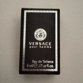 ヴェルサーチ(VERSACE)の香水 VERSACE ヴェルサーチェ プールオム ミニ香水 EDT・BT 5ml(その他)