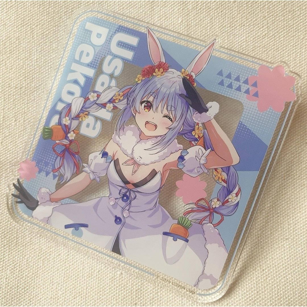 hololive(ホロライブ)の【限定】兎田ぺこら ジョイポリス アクリルバッジ【ホロライブ】 エンタメ/ホビーのおもちゃ/ぬいぐるみ(キャラクターグッズ)の商品写真