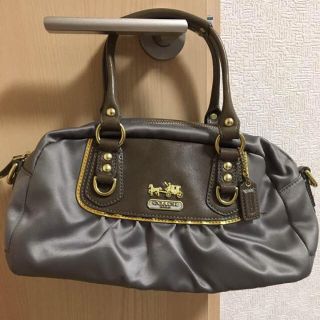 コーチ(COACH)の【ぷくちゃん様 専用】♡COACH ハンドバッグ グレー(ハンドバッグ)