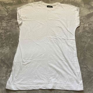 ベルシュカ Tシャツ