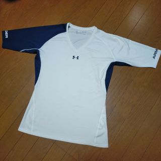 アンダーアーマー(UNDER ARMOUR)の程度抜群 UNDER ARMOR FITTED ストレッチシャツ(Tシャツ/カットソー(半袖/袖なし))