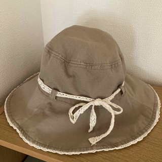 レディース　ベージュ　帽子