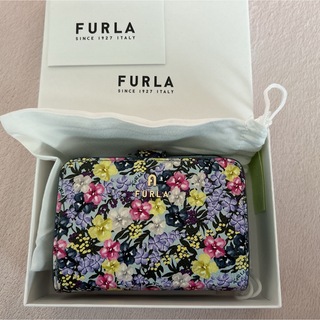 Furla - FURLA 二つ折財布 花柄