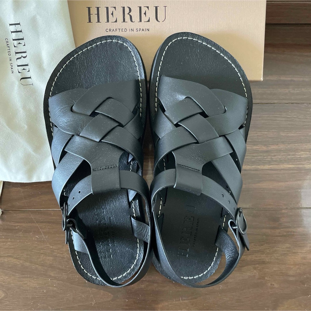 新品「HEREU ヘリュー」 BELTRA / フィッシャーマンサンダル 38 新品「HEREU ヘリュー」 BELTRA / フィッシャーマンサンダル 38