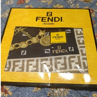 フェンディ(FENDI)の新品FENDI ハンカチ  黒地(ハンカチ)