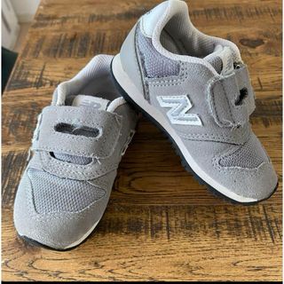 ニューバランス(New Balance)のニューバランス IZ373 KG2 グレー 13cm(スニーカー)