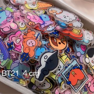 BT21 アクリル ４cm