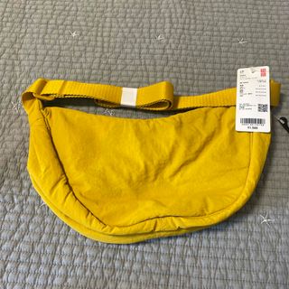 ユニクロ(UNIQLO)のラウンドミニショルダーバッグ イエロー(ショルダーバッグ)