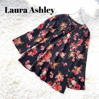 LAURA ASHLEY ローラアシュレイ　花柄　リボンボウタイブラウス　総柄